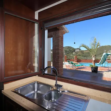 Paquita Spainsunrentals 1149 Villa Nerja